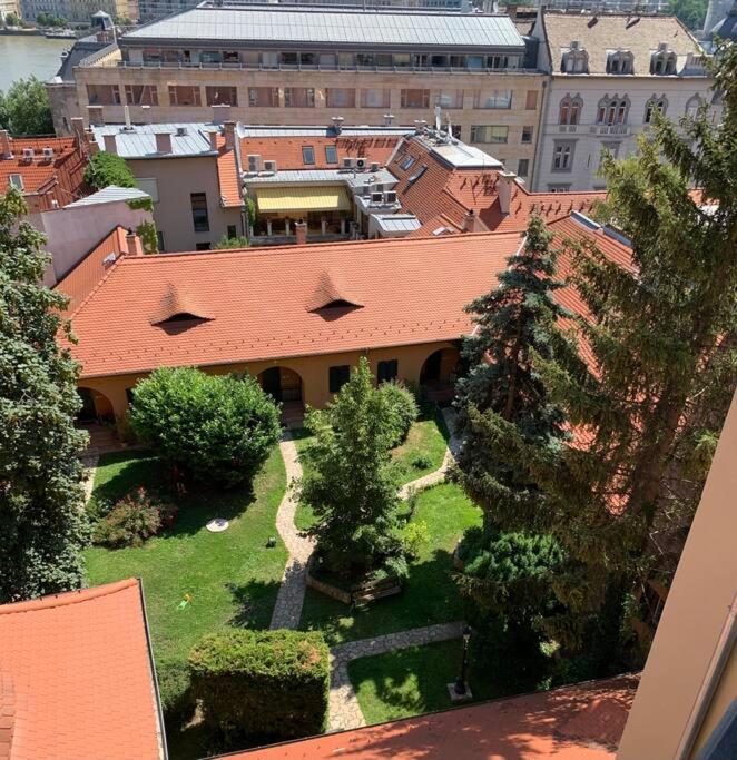 Classy Flat Next To Castle & View On Parliament * Budapešť